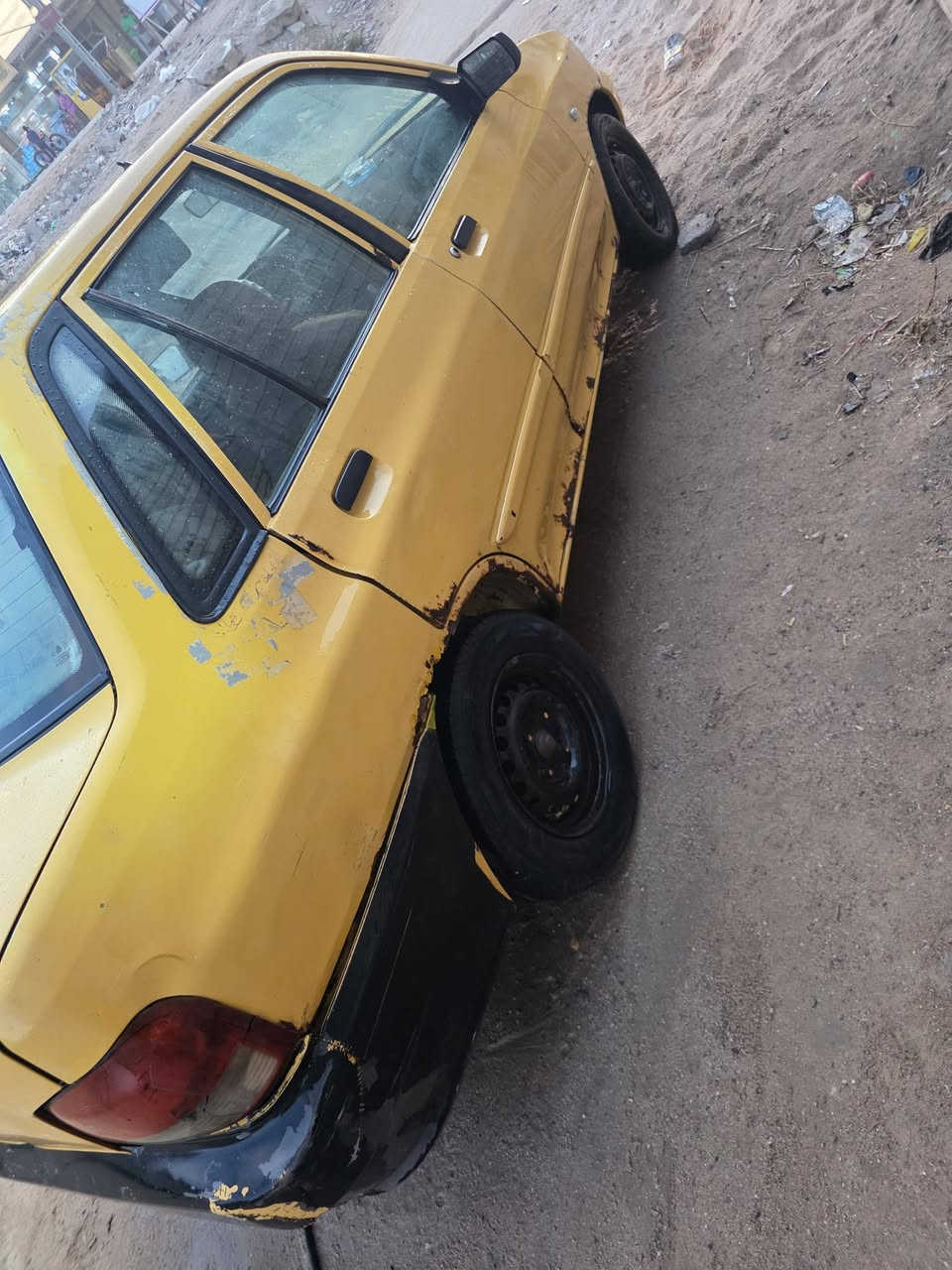 سيارة كما موضح بالصور اصوليات كاملة مكينه جديدة يدك  لاتبخر ولا شي ولكير مابي شي بس مرات ثاني يفلت
سيارة مكانها بصرة 
تواصل  ع رقم او لخاص ***********
سعرها 20 وبي  مجال قليل
