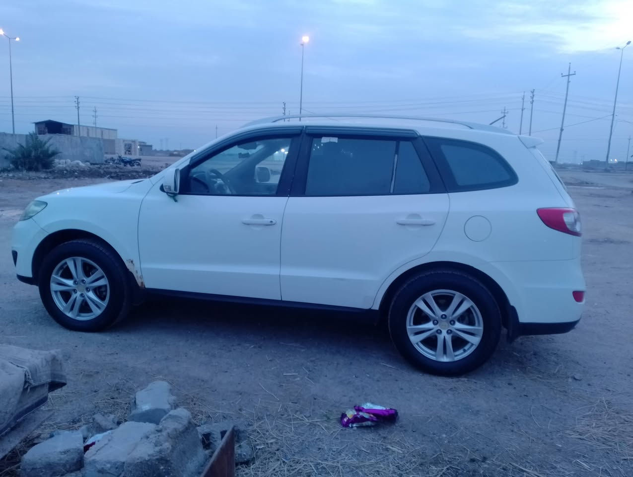 سنتافي  ٢٠١٠للبيع خليجي فول مواصفات ٧راكب ثلاث قطع تبريدكفالة ضربة وتبديل وصبغ بارد قليل كلش مكينة  ٤سلندرمفتوحاشغل درجةٍ اولارقم بصرة سنوية ورقم جدد شرط تحويل مكانهة بصرة سعرها  ١٣٥وبيهة مجال ***********
