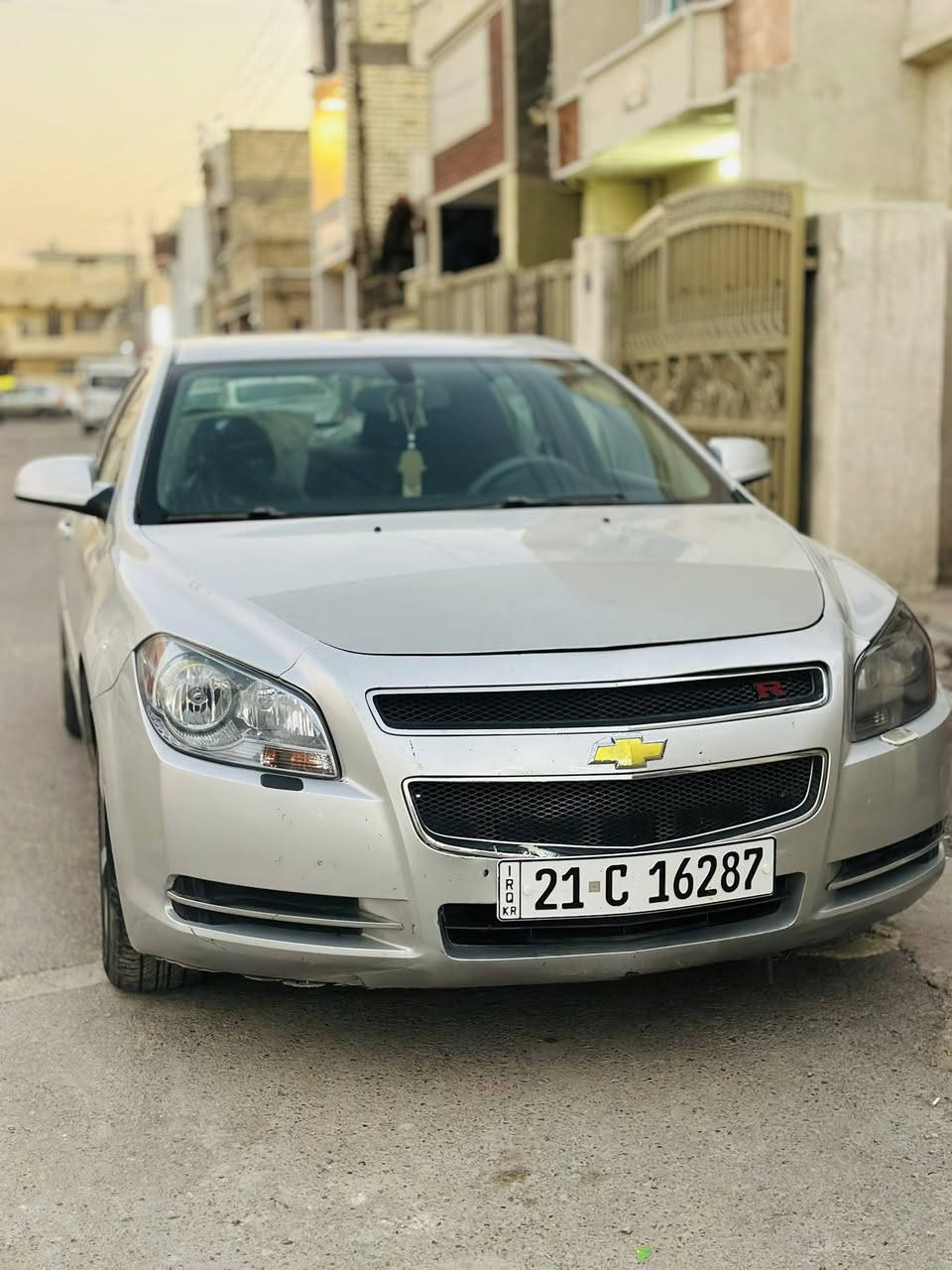 السلام عليكم 
ماليبو 2011 رقم شمالي بأسمي تحويل ثاني يوم 
هزه وسنويه جديده رقم جديد
سلندر 4
مكينه 2400 
تحكم ستيرن 
كروز سرعه 
شاشه كار بلي 
داخل اسود 
كشن سايق كهرباء 
كشن مخمل لونين اسود ورصاصي 
مكينه كير مكفول
تبريد ثلاجه  
السياره كلش نظيفه الله شاهد مال بيت بالعافيه عل ياخذها 
عدة صندوق متكامله سبير + جك اني مشتريهن جديدات بعدني ما مستخدمهن + طفايه 
السونار مرفق ويه الصور بالمنشور  
العنوان : بغداد حي الاعلام 
السعر : 85وبيها مجال كلش بسيط 
هاتـف : ***********
