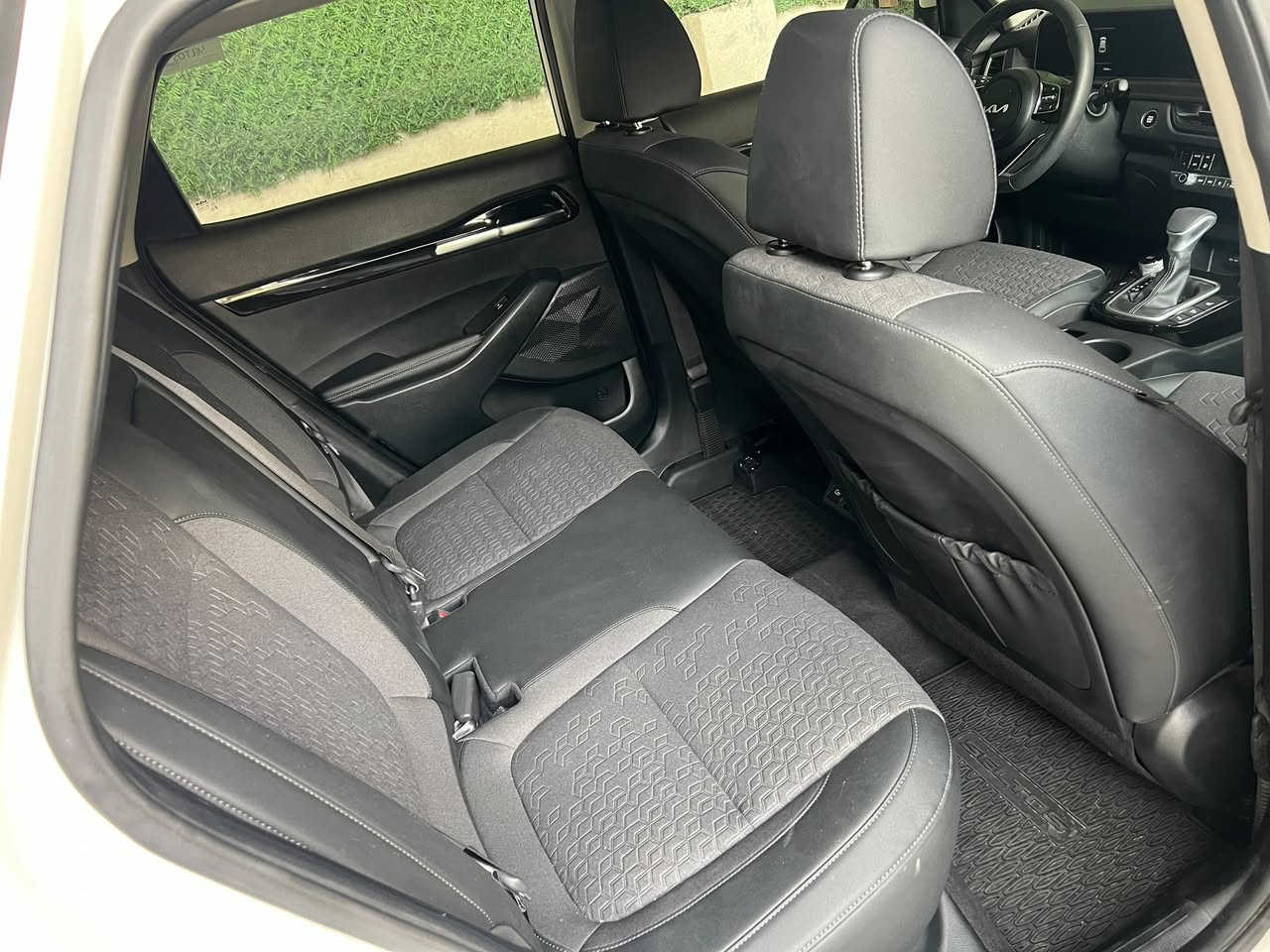 السلام عليكم
بيع او مراوس 
كيا سيلتوس 2025 دخول جديد 
حادث مرفق بصور. فقط قطعتين صبغ بدون ايرباك بجم كبس 

السعر 168 وبيه مجال قليل 
للستفسار ***********

السياره. على وضع شركه. بعدهي زيرووو ماشيه. (3الاف فقططط) 

قطعتين صبغ الباقي كفاله عااامه 
                                                  
فول مواصفات  1/1 عده الفتحه 

بصمه 
تشغيل عن بعد 
تبريد قطعتين 
٣ انظمة قيادة 
ترحيب عند الاقتراب 
شاشة اعطال 
مري شفط قابلة للطي
اشاير بالمري  
كشاف ضباب 
كامرة دوارة +حساس خلفي 
محرك 2000  دوش 
كير at 
حساس اطارات 
شاشه متصله. كار بلي 
راداد امامي وخلفي وجانبي 
قياده ذاتيه 
اوتو هولد +هندبريك كهربائي 
كشنات جلد  +هيتر. 
تبريد قطعتين 
شاحن واير ليس 
وبعد بيها مواصفات 
للاستفسار خاص او ***********
المكان بغداد مدينه الصدر
