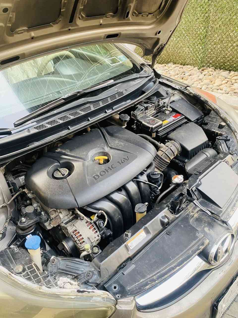 السلام عليكم النترا للبيع موديل 2011 وارد امريكي ماشية 120 الف محرك 1800 السعر 107 السيارة نظيفة 
الرقم ***********
