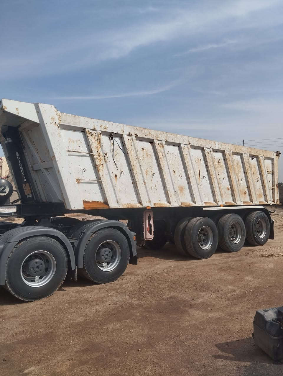 للبيع عربانة اوزمن   ذرعة ٢٨ متر
***********
