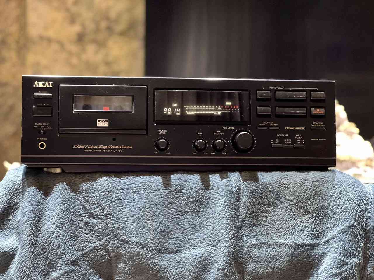 سلام عليكم دك اكاي 3هيت حجم لارج موديل DX59  نضيف نضافته شغال عله اخر حبايه مثل ميل ساعه مابي اي تصليح او مفوت جهاز بلادي وصع شركه كهربائي 220 مكاني بغداد توصيل موجود ***********
