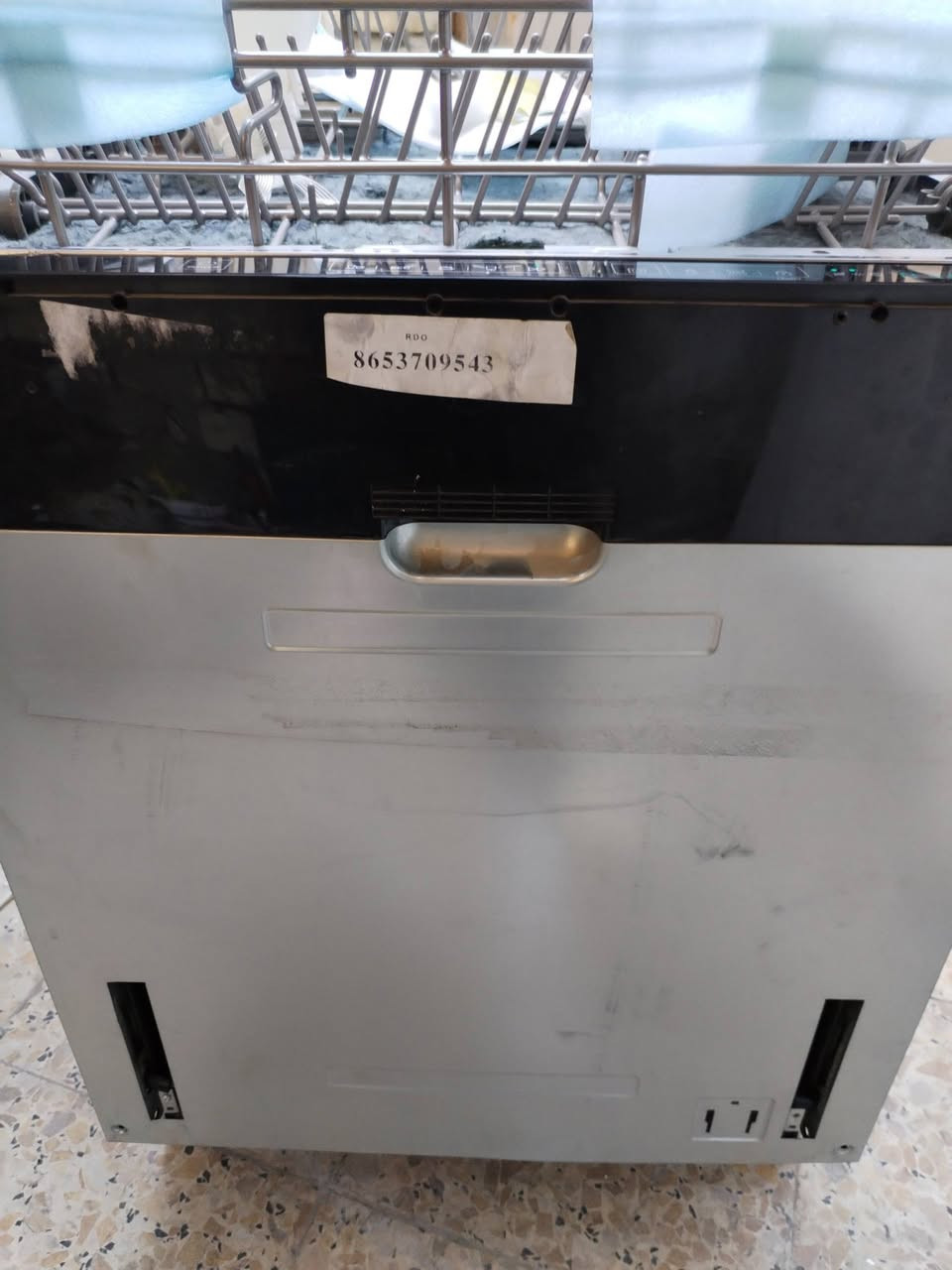 غسال الصحون نوع سامسونج لمس جديده ما مستعمله بلتن
بغداد قرب حي أور
***********
