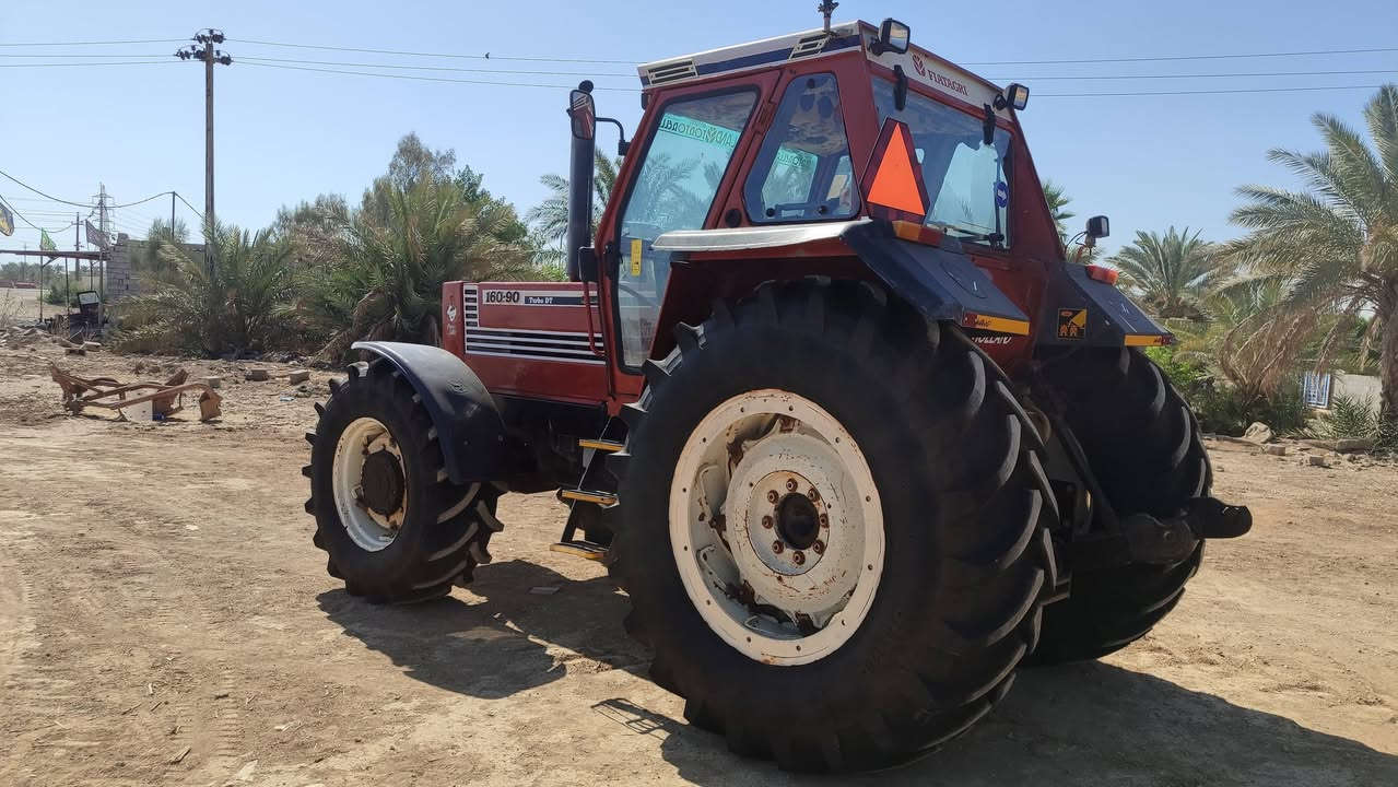 فيات 160 نص اوتوماتيك اكسن بارز بك بالصفحه منفيز مكفوله كفاله عامه  عنوان واسط -قضاء  شركه المسعودي 
***********
