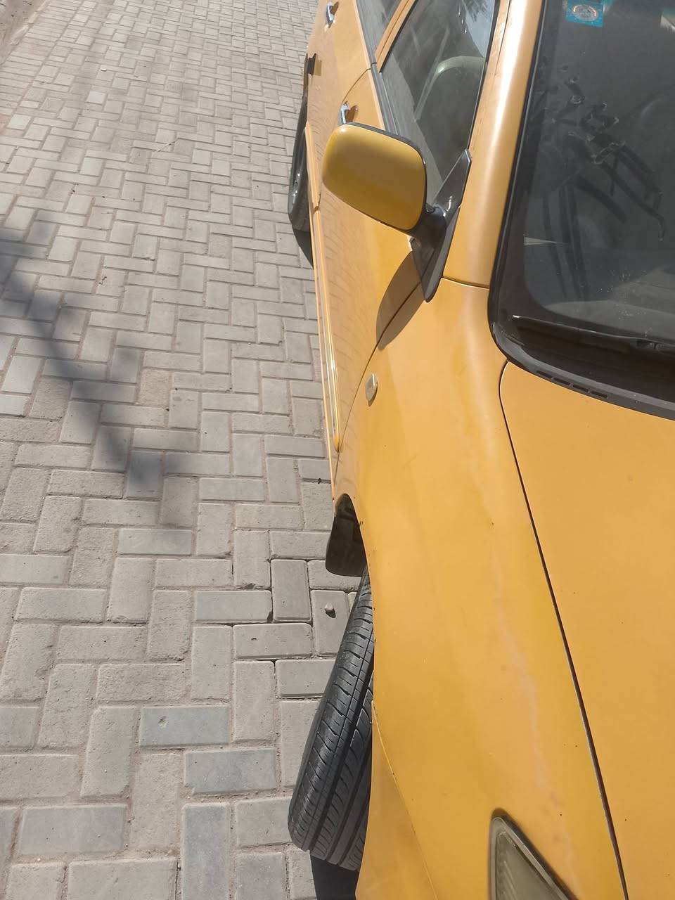 ببويدي اف ثري كير عادي بسمي مصفره هيا وغرمه تحويل ثاني يوم كير مكينه تبريد كفاله  بيها ربع الباب لاوره سيق صبغ فقط والباقي مكفولا بلاديه تخم تاير تخم ويل كورلا موديل 11سعر 48سياره ***********
