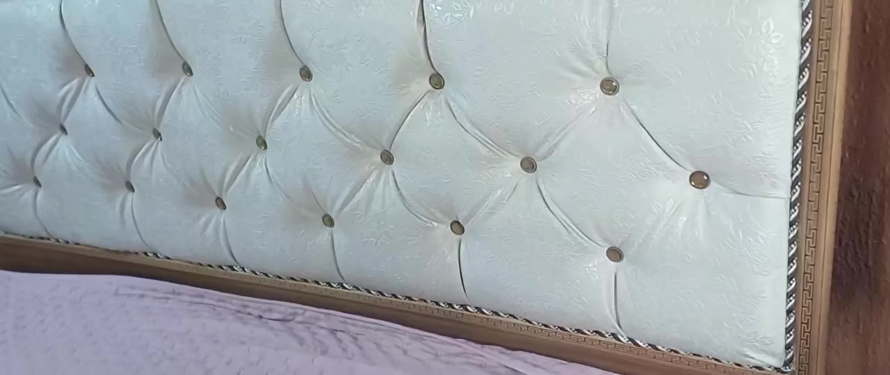 سرير نفرين نظيف جداً خشب عراقي صاج  اصلي متينة جداً مع دوشك اسفنج أصلي للبيع للتواصل خاص


**إذا كنت صاحب هذا الإعلان وتريد حذفه لأي سبب، رجاءا أرسل رسالة إلى الدعم الفني**