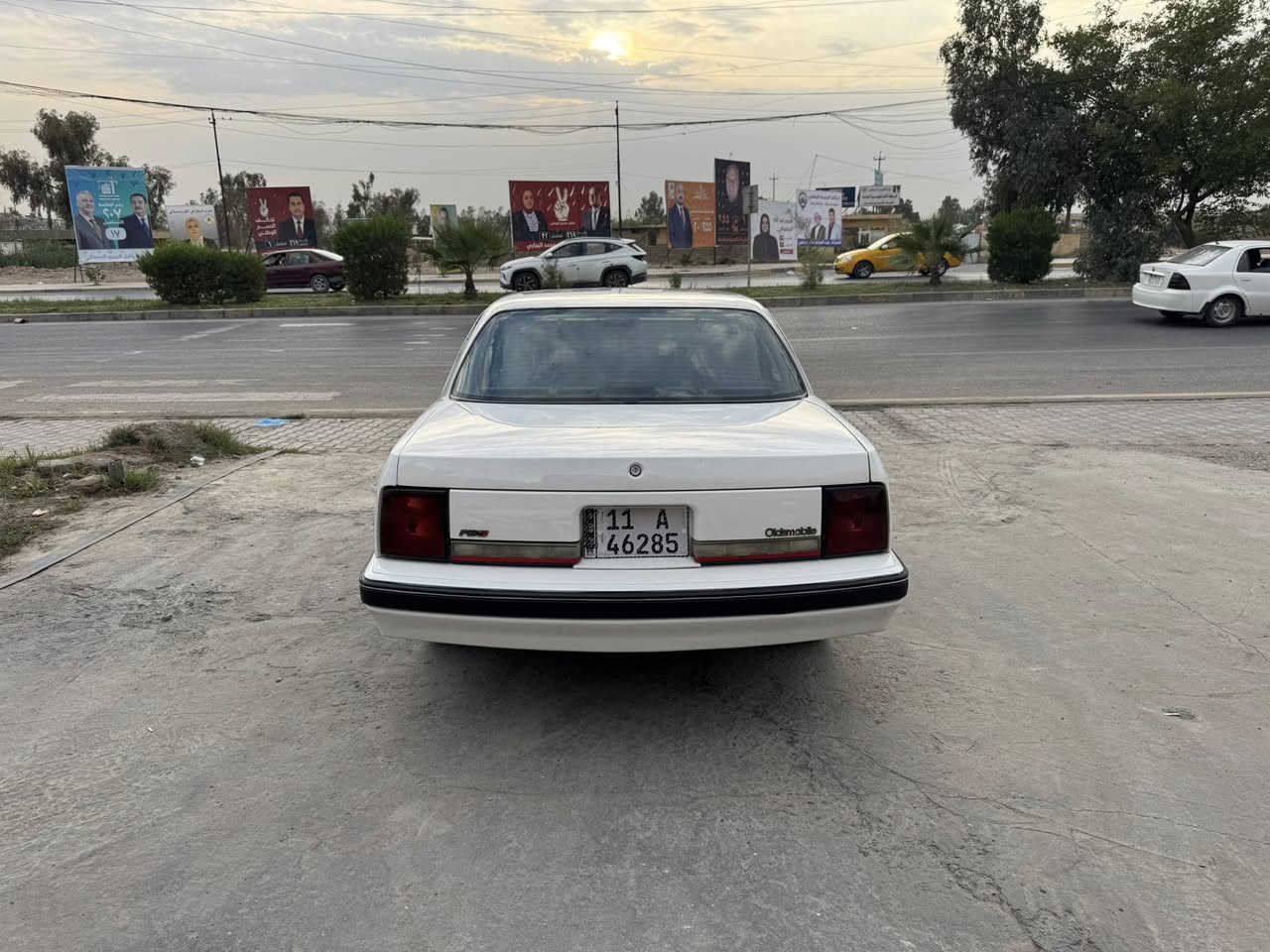 اولدز موبيل 1990 رقم وهزه وسنويه جديد تبريد ثلج سياره كامله مانقصها شي كهربائيات كلها شغاله مكينه كير كفاله عامه السياره ب اسمي   مكان السياره موصل للاستفار ***********
***********
السعر 44 وبي مجال
