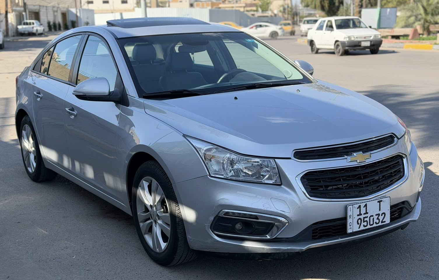 السلام عليكم
شوفر كروز خليجي وكاله المنصور (2016) فوول مواصفات 
ماشية. 36 الف كيلو

محرك 1800
فتحة / بصمة تشغيل / بصمة ابواب 4/ رادارات جانبيه /حساس خلفي /جلد / شاشة نفكيشن /لد امامي / وباقي المواصفات المعروفة  نظيفة جداً 
( كفالة عامة من الصبغ و البارد ) 

السعر 11,500 $
رقم بغداد بأسمي
مكانها بغداد / شارع فلسطين
***********

بيع فقط بدون مراوس
