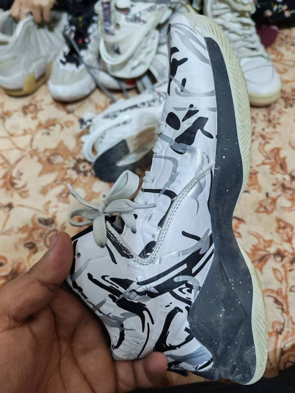 السلام عليكم ورحمة الله وبركاتة
عندي شلعة احذية جوردنات قياسات من43/الى48
22 زوج ووياهن زوجين هدية. سعر الشلعة 250 قفل 

ملاحظة /بدون غسل


**إذا كنت صاحب هذا الإعلان وتريد حذفه لأي سبب، رجاءا أرسل رسالة إلى الدعم الفني**