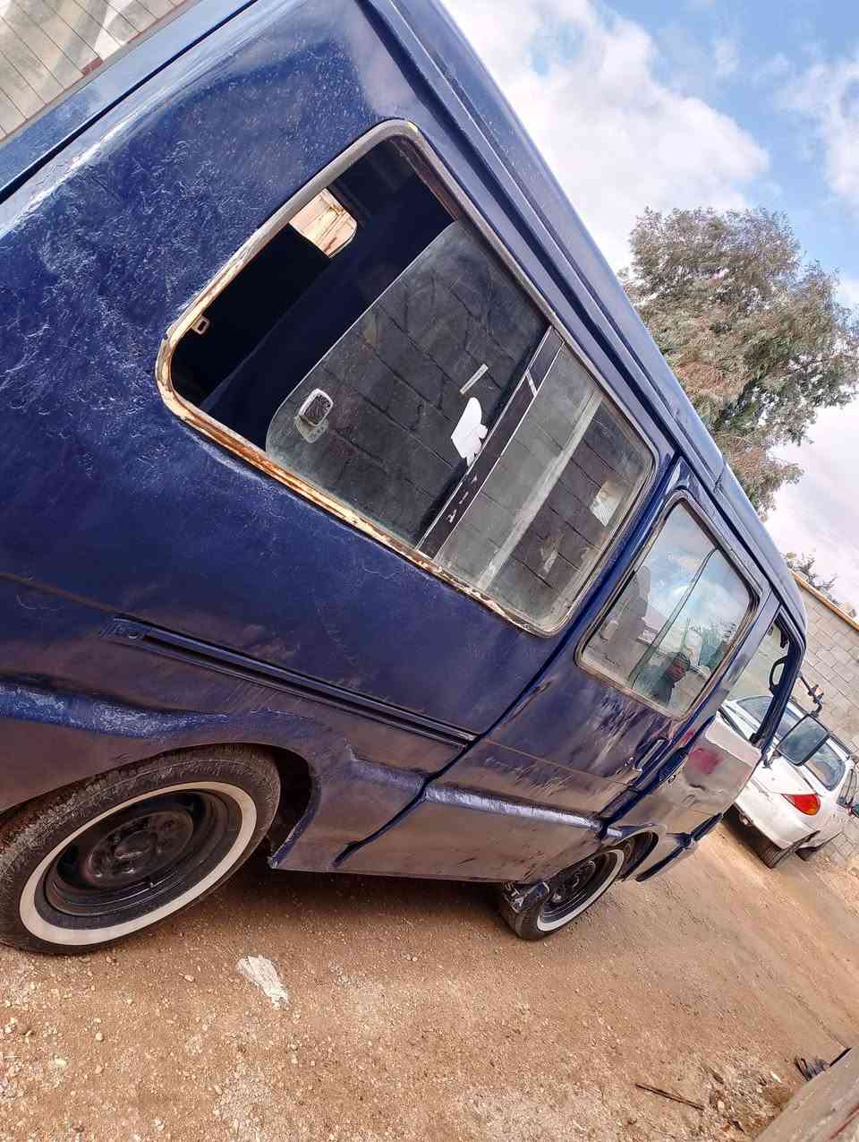 السلام عليكم كيا بسته موديل 95 راعيه بالحله ومانندله السعر 25 وما عليه بكلشي رقم بابل  ***********
