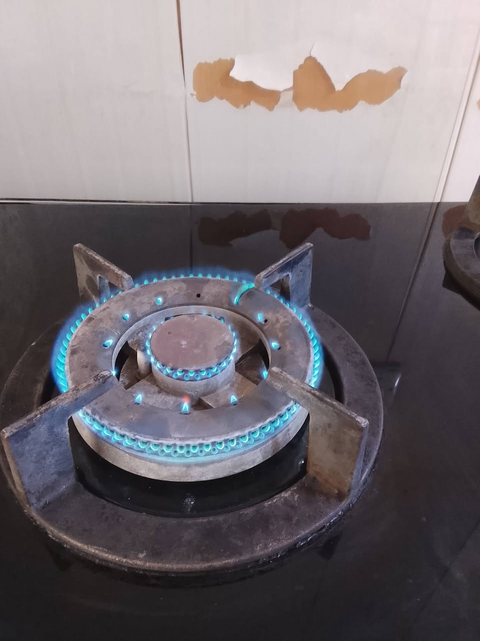 للبيع كلو شغال ***********
