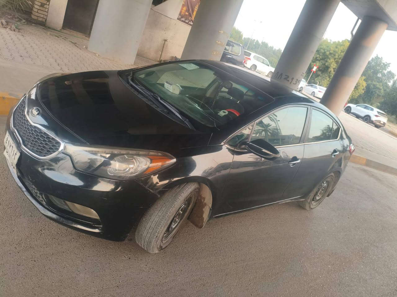 السلام عليكم كيا فورتي للبيع فقط موديل 2015 وارد كندي حادث جاملخ وباب بلا دواخل مكينة 2000 ج تي شاشة كامرة حساس خلفي تخم تاير جديد تبريد قطعتين كير مكينة وصدر مكفولات فتحة سقف مري ترحيب أو شفط تحكم استيرن جهتين نظام يكو اقتصادي كاعية جلد مقاعد تتفئة
للاستفسار على رقم *********** مكاني بغداد الدباش أو حرية
