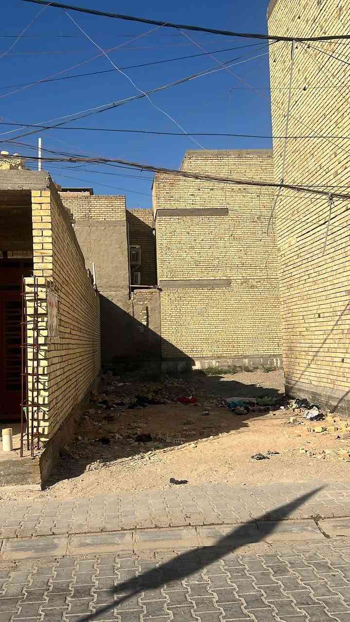 قطعة أرض للبيع مساحه 100م 5 ×20 الغرير فرع ستار الدليمي القطعة بعد ركن الاستفسار ***********
