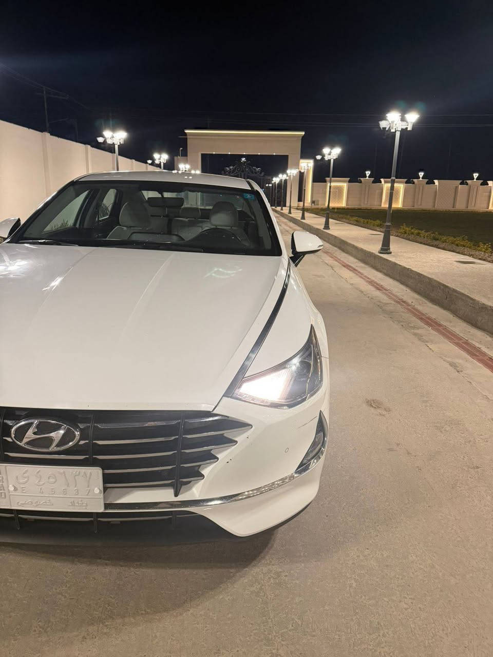 السلام عليكم 
سوناتا 2023 خليجي ابيض  
فول عدا البانوراما واللد الامامي 
ماشية 91 الف 
محرك 2.500 طبيعي 
بارد في الباب خلف السايق والهلال 
دعامية امامية مبدلة لون مقارب 
السيارة اشتريتها زيرو من الوكالة اول مانزلت 
والسيارة جاهزة 
السعر 210 وبيها مجال
للتواصل ***********
