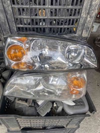 السلام عليك لايت النترا 2005 تفصيخ  سعر الزوج 75 يوجد توصيل لجميع المح...