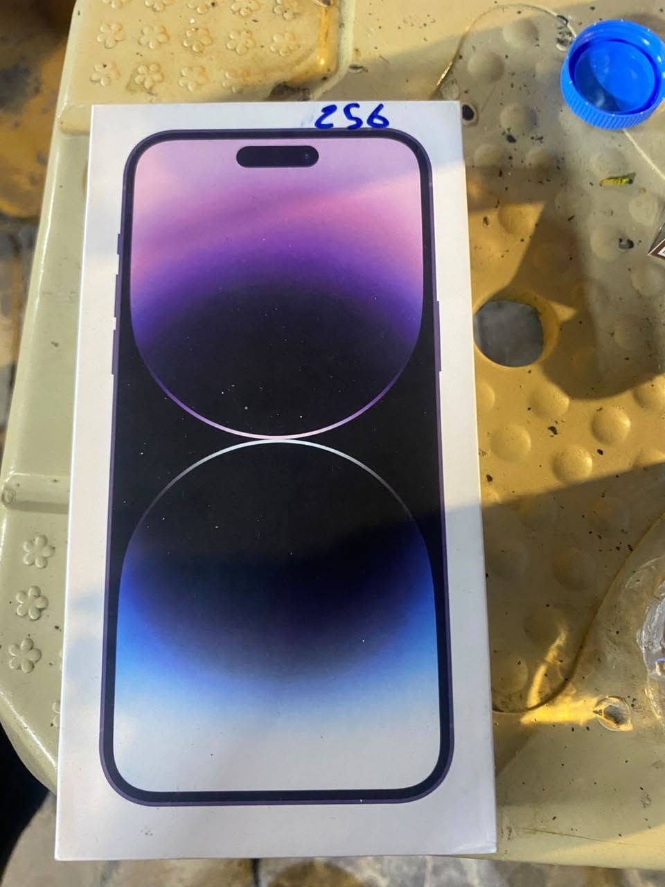 سلام عليكم ايفون14pro max  مستعمل للبيع سعر 900 الف  وبي مجال نضافة100/100ما مفتوح بطارية 95 الذاكرة256 نموذج A
*********** واتساب

