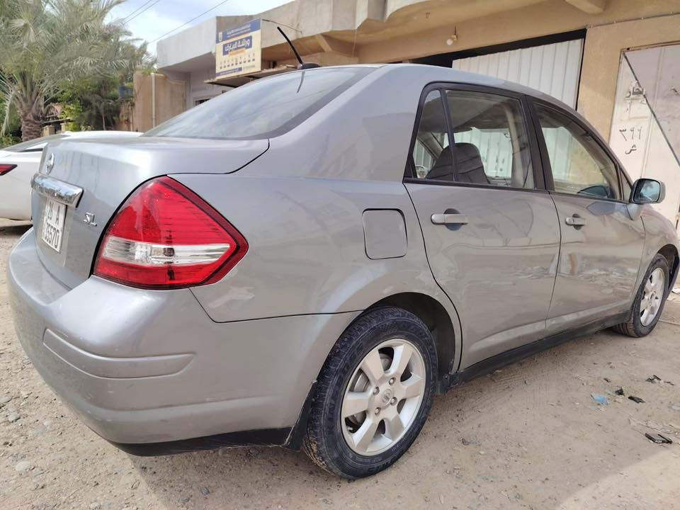 سلام عليكم
نيسان فيرسا للبيع 2010 امريكي
محرك 2000
محرك نوزلات بلكات بطاريه تايرات فيت بمب كله جديد
سياره حلوه وخدميه
للاستفسار والتواصل عبر الرقم 
***********
