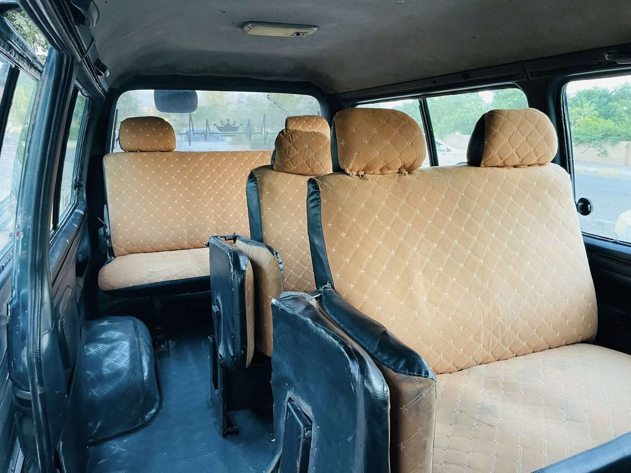 هوندا موديل 1995 مةكينةى كاز فارةى دوو قايش ئارم پلاستيك سليمانى سةنةوى بةغداد بةشةر اوليات و ئارم دةرگا كارةباى كير عادى قوفل مةركةزى گةرمى ايش دةكات شاشة كاميرا ايمپى فاير هورن بوش بى نوقسانى 
نرخ 35$ معاملة ( *********** )
