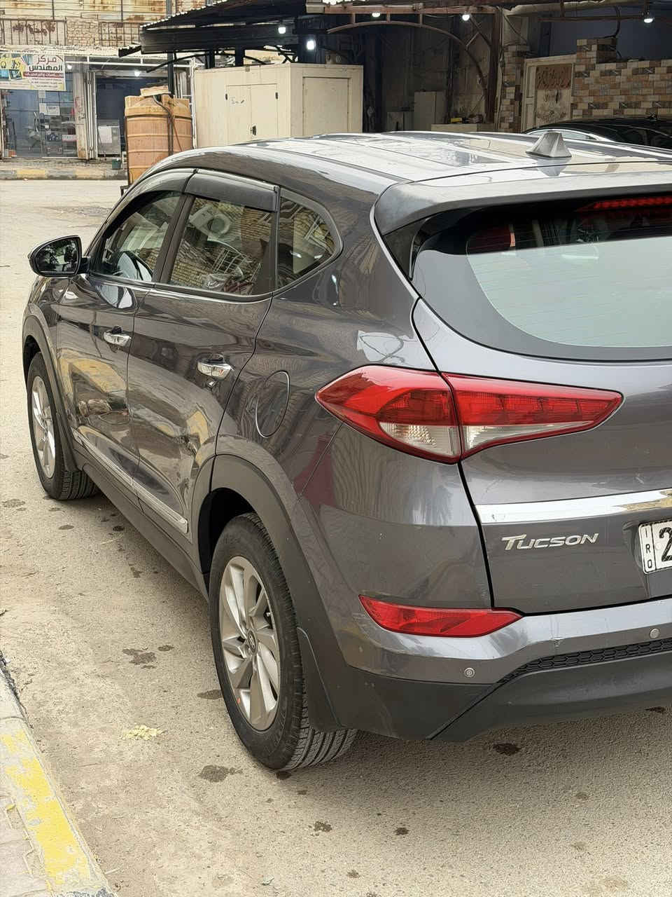 توسان 2016 خليجي
تحكم ستيرن 

4 ويل 

حساسات خلفي 

شاشة سمارت 

كاميرا خلفي

كاميرا تسجيل طريق امامي 

مبدل جاملغ امامي اصلي ( الجاملغ البلادي مالتها موجود بي تعديل ع البارد وينشد طبيعي ) واكو صبغ بالباب مال صدر  توحيد لون 

سعرها 155$ وبيها مجال رقم واسط الجديد باسمي تحويل مباشر 

مكاني واسط كوت الكفاءات 

*********** - ***********
