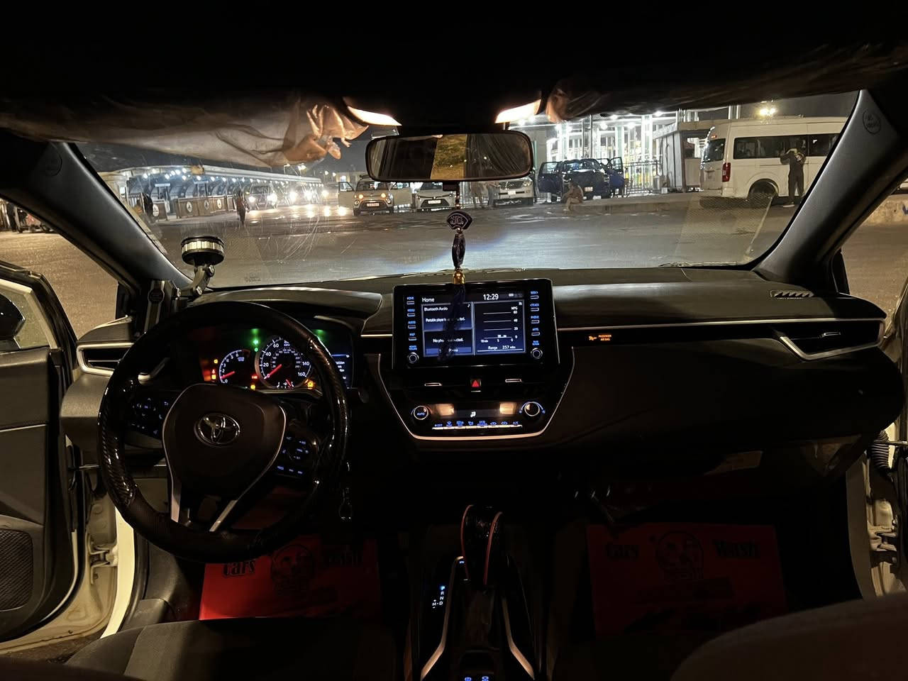 سلام عليكم 
كورلا ٢٠٢٠رقم اربيل شرط تحويل 
محرك ٢٠٠ شرط كير مكفول 
Se فول عدة لتنتة 
بيها جاملغ وبنيد 
ترهم مراوس وترهم بيع باقل منها 
سعرها ١٣٥ وبيها مجال 
***********
