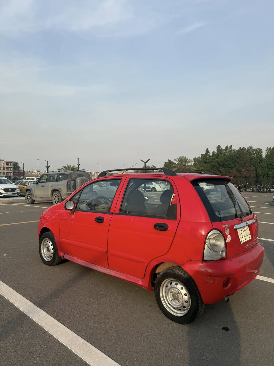 السلام عليكم

كيو كيو 2013 كير اوتوماتيك تبريدها شغال 
 رقم بغداد السعر 26 ورقة العنوان بغداد الشعب
للتواصل ***********
