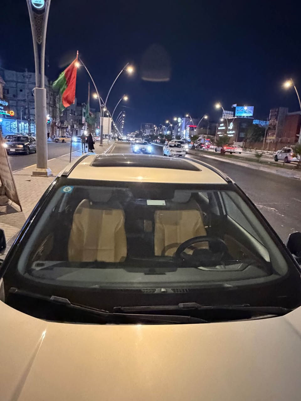 سلام عليكم سياره جي اي سي مديل ٢٠٢٥ فول مواصفات بنورامه كزوز رياضي حرف R رقم بصره حره تحويل  مباشر مكفوله كفاله عامه ماشيه 5 الاف بعدهه بوضع الزيرو السعر 150 الاستفسار *********** البصرة, العراق
