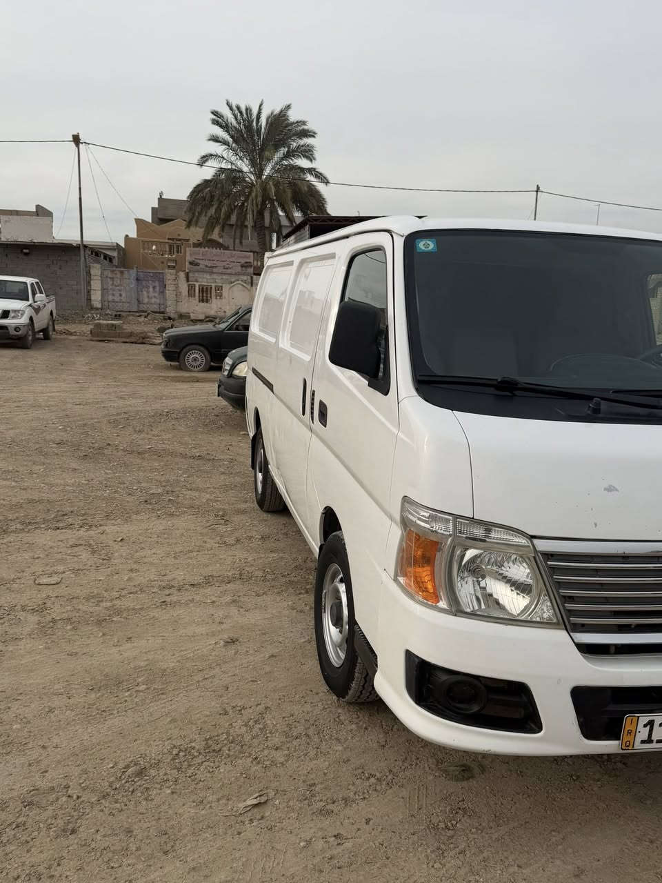 سلام عليكم نيسان يورفان 2012 رقم وسنويه جديد باسمي محرك كاز جديد شرط لاصرف ولا بخار محرك كير اكسل بشرط سياره ماشيه 140 جاهزه للعمل صدر امامي خلفي تخم تاير تبريد قطعتين كفاله من صبغ بيها طخات بالذيل وموضح بالصور ما مصلحه طخه خفيفه سعرها 125 مكانها ديالى ***********
