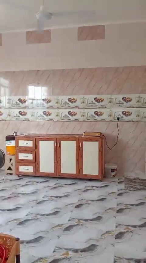 يالله
بيت زراعي للبيع 
المساحة 250متر 
غرفتين وصاله وستقبال 
ومطبخ وصحيات 
البيت نضيف وجاهز السكن 
 طرق المشايه  يم بيت دلفي 
الاتصال على الرقم /////////***********
