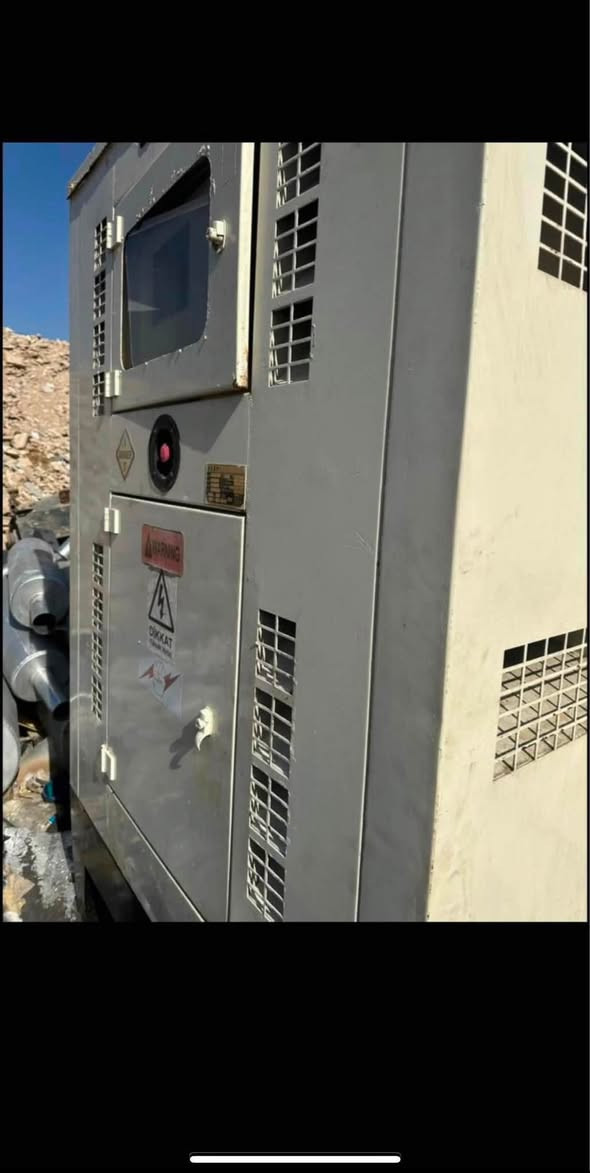 كابينة فارغ للبيع يرهم ل ٢٥٠ كيفي حتي ٥٠٠ كيفي بسعر مناسب مكان اربيل ***********
