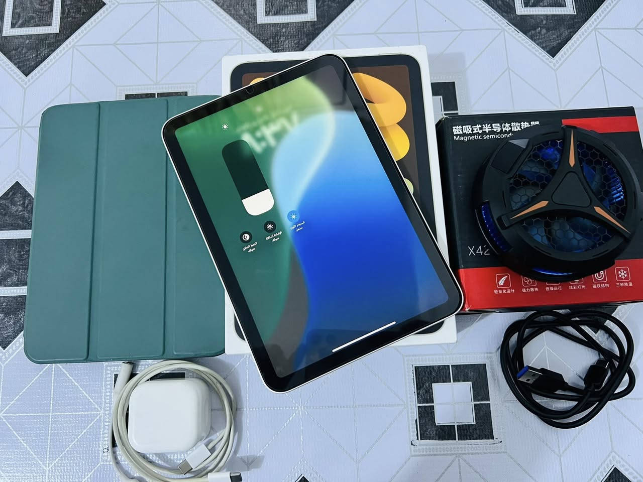 ايباد مني 6 ذاكرة 64 بطارية 87 نظافه 100% جهاز بلادي كامل ملحقات السعر 350
مع حساب ببجي مرتب مستوى 75 المجموعات 62 بدلات اكس 2 الاسلحه 47 الامفور ماكس وبي هواي كلمسج الجنط 4 مثك الغراب وفرن الحمم+ جنطه ذهبيه الخوذ 3 مثك  مربوط تويتر فقط السعر 225 للاستفسار اكثر متواجد خاص 
مكاني بغداد ابو غريب ***********
