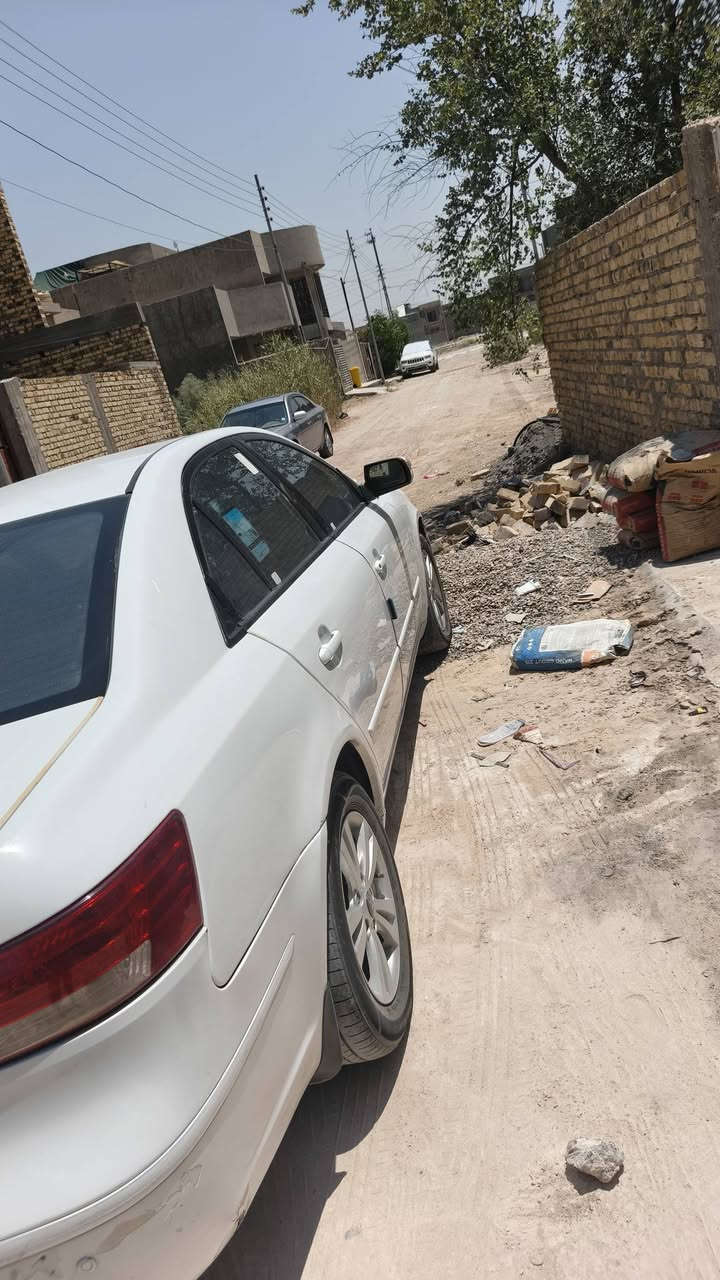 السلام عليكم سوناتا للبيع ٢٠١١رقم اربيل دولي بأسمي تبريد ثلج ٤ سلندر ٢٤٠٠ دوش مكينه كير صدر امامي خلفي جديد فتحه سلايد شاشه  وارد خليجي بيها ٣ قطع عوانها بابل ناحية النيل استفسار ***********
