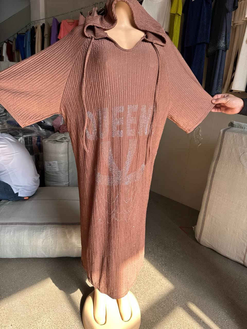 قفطان  مغربي ستراس  🍁
#الخامه_كريشة___درجة_اولى
القياس / فري سايز

سعر الدرزن 75 ألف  
( الدرزن استندر ) 

 أجور التوصيل 🚛
📍 بغداد: 5,000 🚗
📍باقي المحافظات: 6,000 🚗
━━━━━━━━━━━━━━━━━━━━━


**إذا كنت صاحب هذا الإعلان وتريد حذفه لأي سبب، رجاءا أرسل رسالة إلى الدعم الفني**