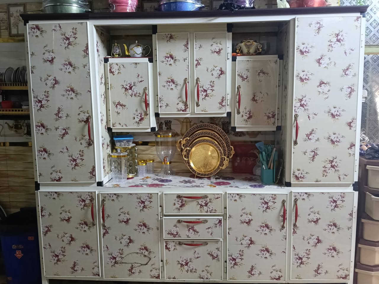 سلام عليكم كاونتر للبيع سعره 500بي مجال قليل بغداد رشاد قرب القاعده رقمي ***********
