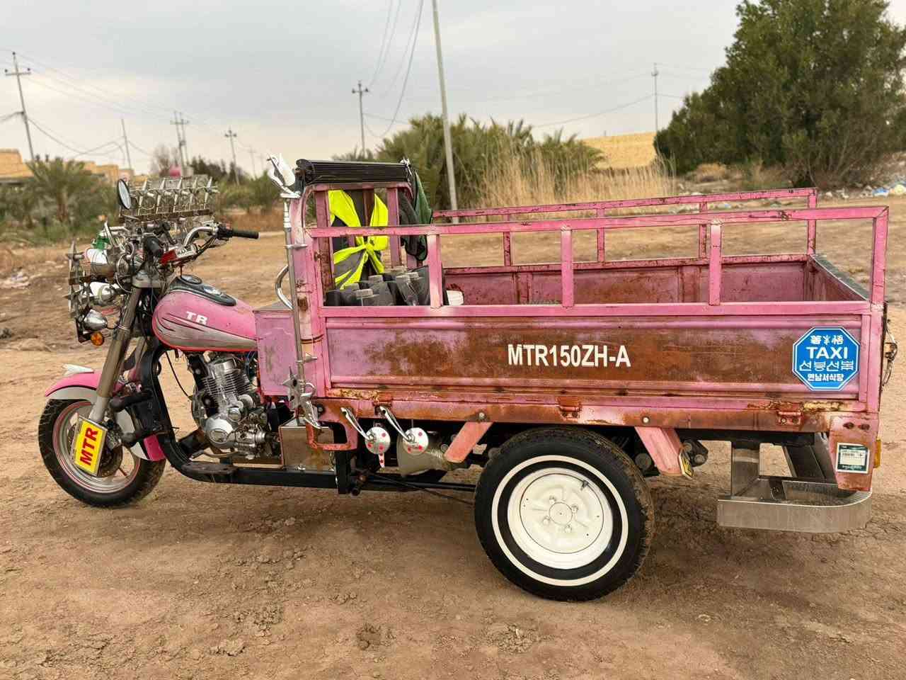 ستوته MTR مديل 2018 للبيع
ستوته جاهزه مال جناي ربع ماتذب عليها 
اوراق طالعه من جبرين لونها ب الاوراق وردي 
شاصي مكفول ومحرك مكفول كفاله عامه الستوته 
مكان الستوته  ناصريه والشراي بي خير ويدلل 
واتساب واتصال وخاص متواجد 
***********
