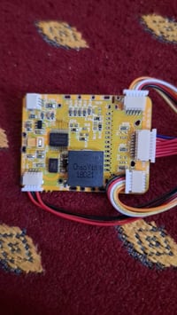 قطع إلكترونية • قطع طائرات • سوم