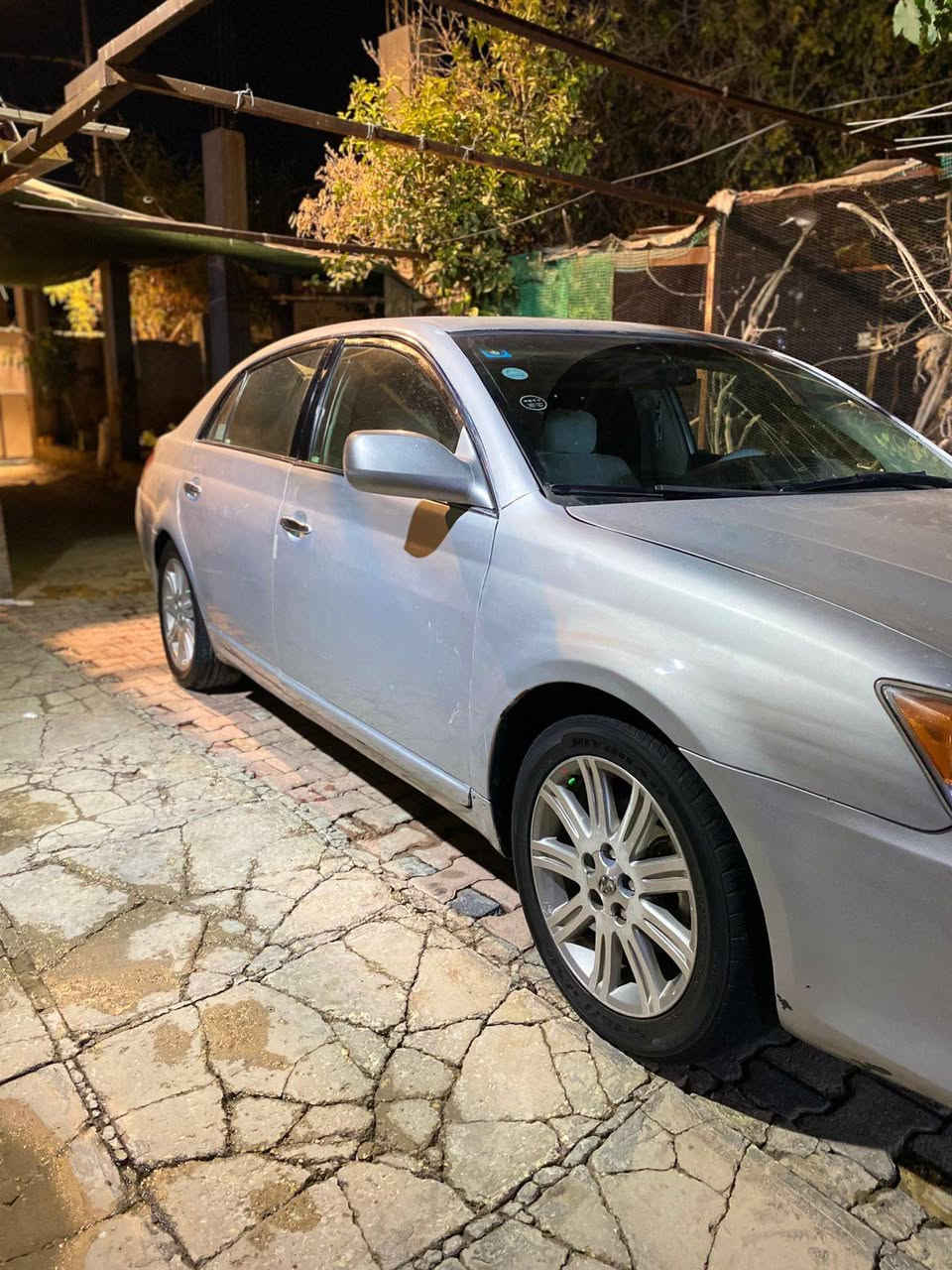 السلام عليكم 
افلون موديل ٢٠٠٧ لون سلفر وارد أمريكي مصبوغه عام رقم بغداد إنكليزي هزه وسنويه جديده مشروع وطني مكينه كير حداديه تخم تاير باتري تبريد كله جديده دواخل نظيفه شاشه وكامره مكان السياره بالديوانيه وراعيها بالديوانيه السعر ٨٥ وبيها مجال بسيط للاستفسار ***********
