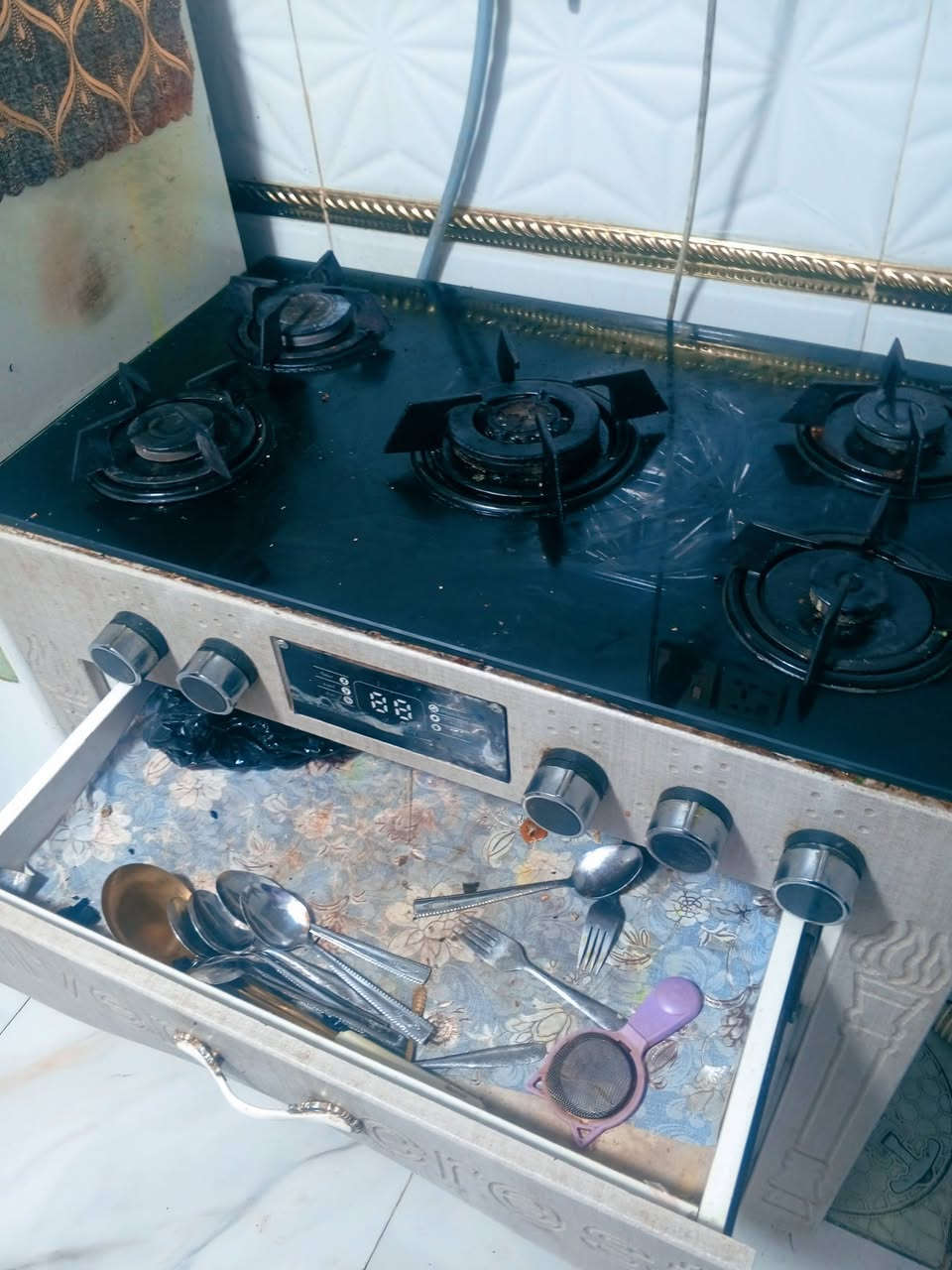 ٩٠ الف ويا اوفن كهرباء


**إذا كنت صاحب هذا الإعلان وتريد حذفه لأي سبب، رجاءا أرسل رسالة إلى الدعم الفني**