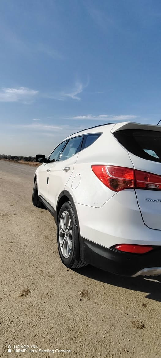 سلام عليكم سنتافي 2014 خليجي مكفوله كفاله عامه 
تحويل مباشر 
محرك 6 سلندر ع شركه 
موصفات نص فول 
ماشيه 140
7 راكب 
3 قطع تبريد 
تحكم ستيرن جهتين 
اشاير مري 
تحكم اناره داخليه 
نظام يكو 
حساس خلفي 
تخم تاير جديد
سياره كلش حلوه. احلى من الصور 
مكان سياره بابل الشوملي 
رقم الواتساب ***********
