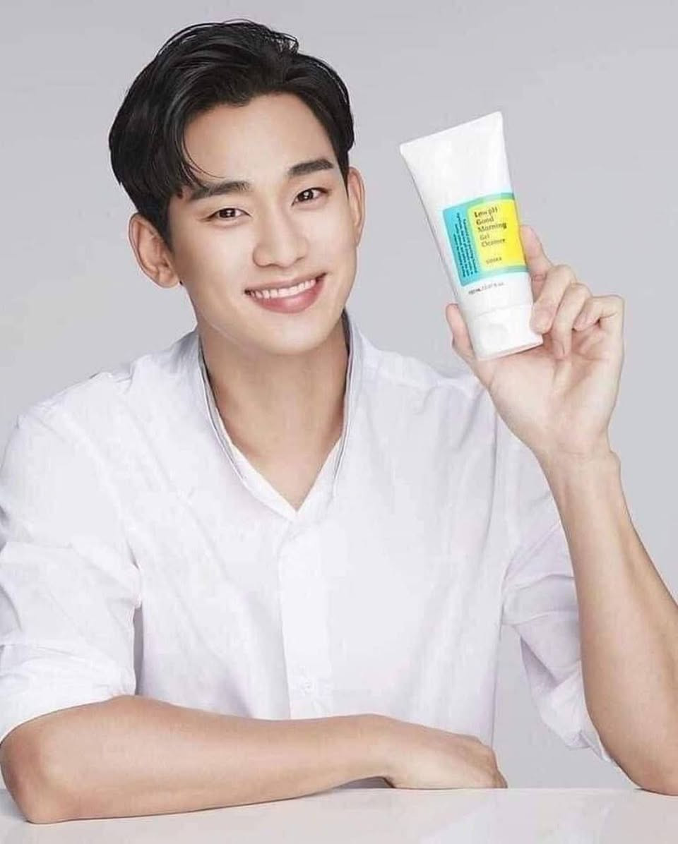 🟡غسول صباحي يستعمل لجميع انواع البشرة و مناسب جدا للبشرة الحساسة

🔵غسول منخفض الph ينظف البشرة بعمق ويتركها لامعة ونظيفة وخالية من الاوساخ فعال للغاية لتنظيف البشرة الدهنية دون تهيج او تجفيف رائع للاستخدام في النهار والليل

🟡يحتوي على زيت شجرة الشاي و BHA المشتق من النباتات ينظف المسام للتحكم في الشوائب ويترك

✨ البشرة رطبة طوال اليوم ✨

الفحص امام المندوب من خلال الباركود

للأستفسار مراسلة الصفحه 📩


**إذا كنت صاحب هذا الإعلان وتريد حذفه لأي سبب، رجاءا أرسل رسالة إلى الدعم الفني**