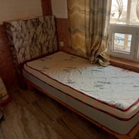 غرفة • ثلاجة