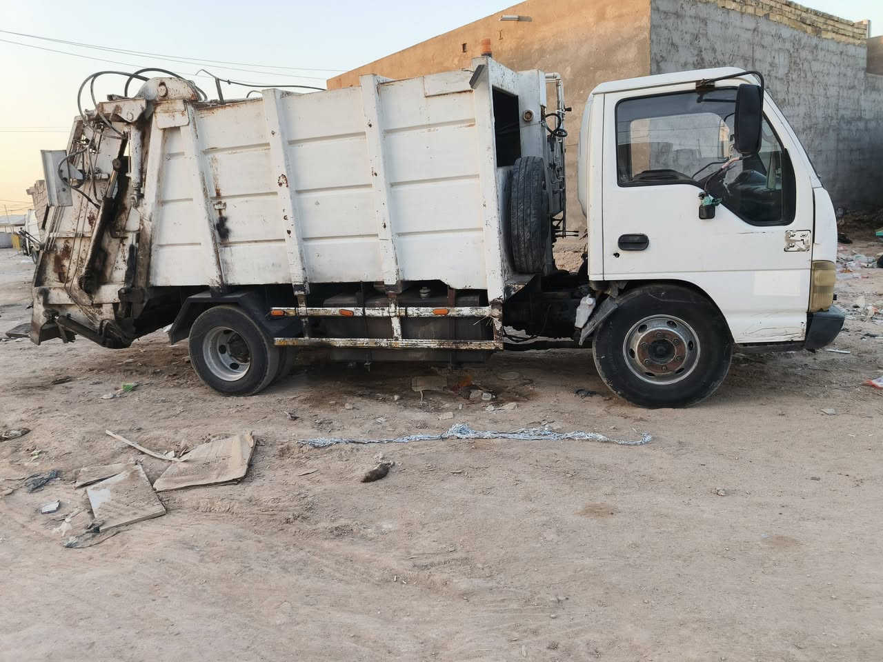 كابسه ازوزه موديل 2007للستفسار الاتصال ***********سياره بسم الشركه
