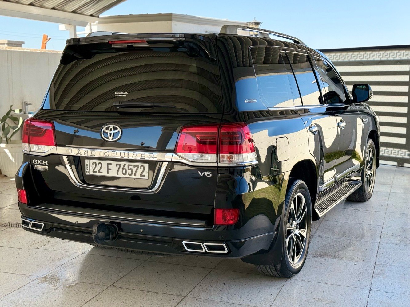 تويوتا لاندكروز 2020 كراند تورنك فول مواصفات 
رقم اربيل باسمي 
(مضلل بل سنويه)
سياره شركه ساز 
محرك ٦ سلندر 4000
 8 ارباك بلادي 
السياره مكفوله كفاله عامه 
السياره عليها ادامه كامله 
تخم تاير جديد دلوب
شاشه ليزرية العدادات ‏
كشن ٣ حركات 
تشغيل عن بعد
‏مرايه جانبيه قلاب
لايت اسود بلاد
‏دوسات لزيريه 
‏‏- دفع رباعي
‏‏- هوك بلادي 
‏‏- نظام مانع للانزلاق 
شاحن وايرليس
‏‏النظام المساعد على نزول المنحدرات 
‏‏- تشغيل بصمة 
- خمسه بصمات ابواب
- باب خلفي كهرباء بلادي 
‏‏- دخول ذكي
‏‏- مثبت سرعة
‏‏- فتحة سقف
‏‏- فول تحكم ستيرين
‏‏- شاشة ملاحة باللمس
‏‏- كاميرا خلفية 
‏‏- بلوتوث
‏‏- مشغل CD
‏‏- منفذ AUX & USB
‏‏- مقاعد جلد
‏‏- مقاعد كهرباء
‏‏- مرايا شفط
‏‏- اشارات بالمرآة
‏‏- كشافات ضباب
‏‏- زراك لايت 
‏‏- فرامل مانع للانزلاق
‏‏- حساس امامي خلفي -السعر510
  قابل للتفاوض
مكان السياره ديالى 
الاستفسار الاتصال
***********