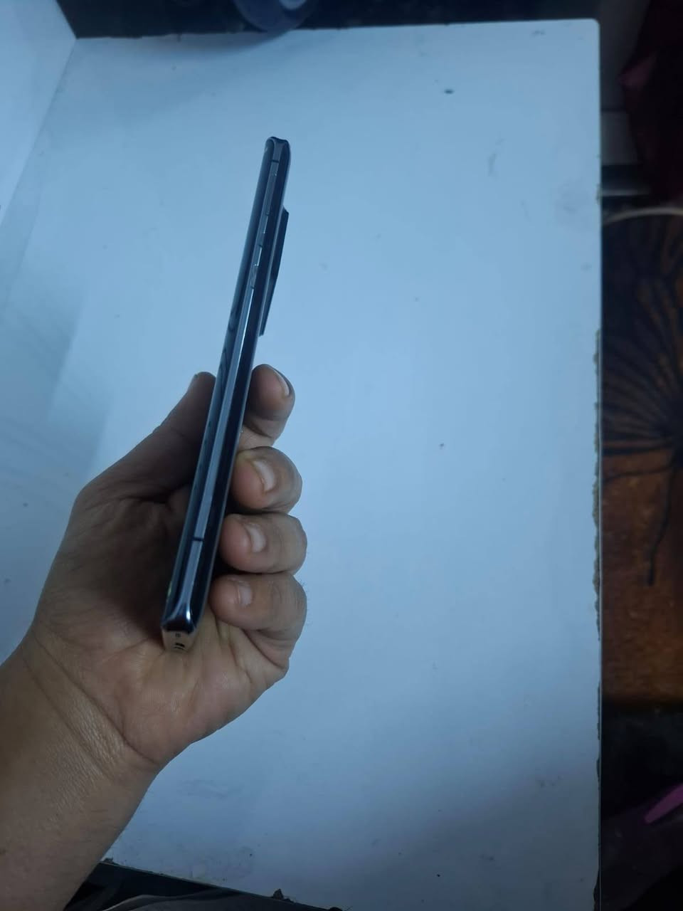 شارب r6 جهاز مفول ونصيف زلغ مابي موصفاته معروفه شاشه 244 هيرتز كامرته مفوله ذاكرته 256 بوبجي 60 فربم ويوصل حتى 90 شاشه منحنيه بصمه مندمجه ب شاشه بي نقطه كلش زغيره مامبينه اصلن جهاز كله شغال ع فحص يرهم بيع أو مراوس سعر 180
كلش بسيط مكاني مدينه الصدر بغداد ماعندي توصيل ***********
