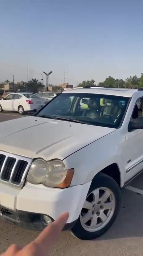 اعادة النشر بسبب الوعود الكاذبة
جيب شيروكي لمتد 2010 فول  بسمي
جاهزة محرك كير تبريد
محرك 3700
ضرر جاملغ وبنيد يعني بچم  والصبغ فقط جاملغين وبنيد
السعر 85
مكاني بغداد حي التجار
***********
