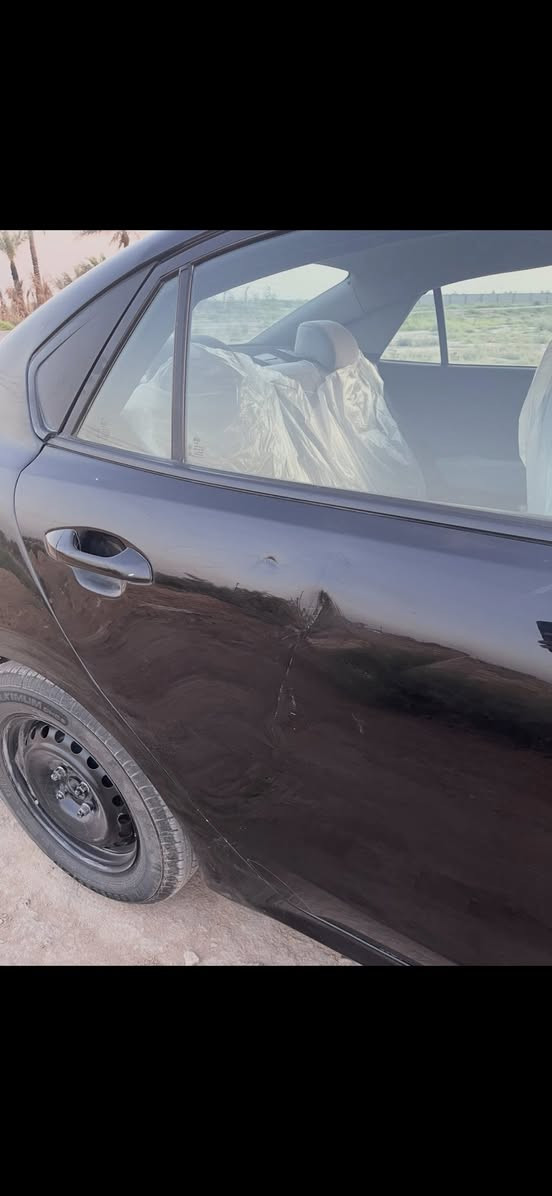 السلام عليكم كية ريو مديل 2019 كير مكينة مكفول مكينة 1600 جيدي  سيارة مناقصها شي مواصفاتها معروفة السيارة بسمي رقمها دهوك حادثها صندوك فقط موجودة صور الحادث وهاي الطخه الي بل باب مثل مموضح بصورة 

مكاني بغداد حي اور السعر 108
***********
