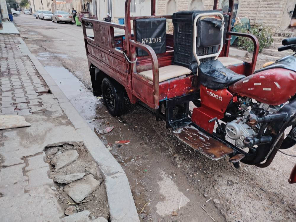 السلام عليكم ستوته سلطان للبيع موديل 13 الوكيل بشارع بغداد السعر 1,350.            ***********
