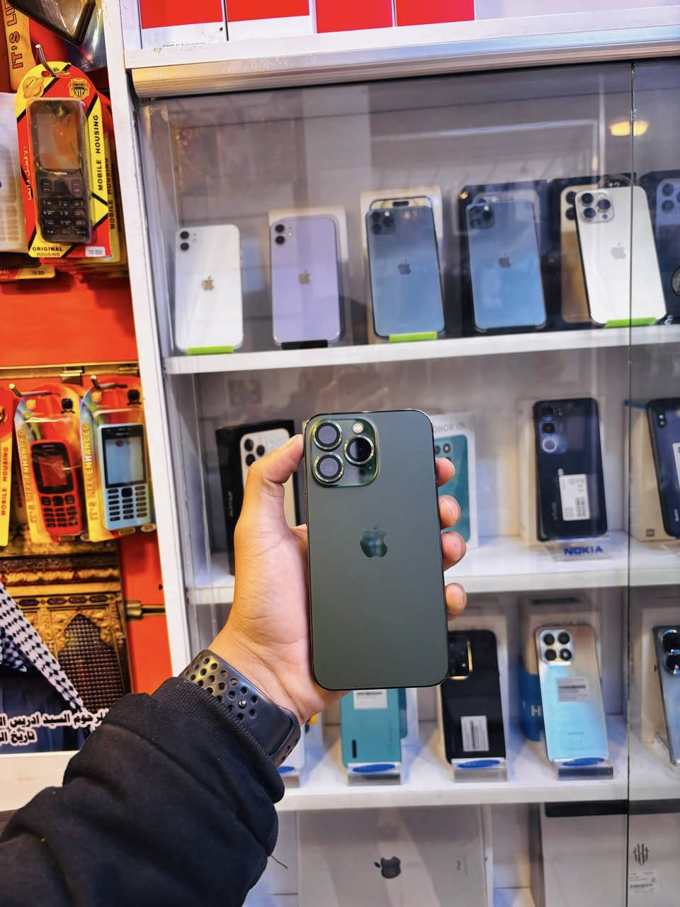 ايفون 13 برو _ 256 _ بطاريه 92
تفاصيل اكثر خاص او على هذا رقم 
سعر حلو 🔥
***********
