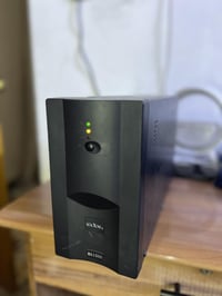 UPS ماكسيما 1500MAللبيع مستخدم شي كلش قليل ممشتغل بعده جديد يشغلك كلشي...