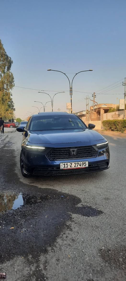 رقم بغداد
📍 بعقوبه – السياره كلش حلوه ونصبه

🚗 السيارة مواصفات حلوه و ضربە 
خفیفە و الصوره مال حادث بلمنشور
⸻

🔹 الموديل: 2023
🔹 الفئة: EXL 
🔹 المحرك: 2.0 لتر هايبرد (بنزين + كهرباء)
🔹 ناقل الحركة: أوتوماتيك e-cvt
🔹 الدفع: أمامي
🔹 اللون الخارجي: نيلي غير محدد
🔹 الداخلية: جلد فاخر – تسخين المقاعد – تحكم كهربائي
🔹 الممشى: 46,000 ميل قابل للزياده
🔹 الوارد: أمريكا 🇺🇸
📸 صور الضربة موجودة

⸻

✅ أهم المواصفات:
✔ شاشة كبيرة + كاميرا خلفية
✔ رادار + نظام مانع التصادم
✔ حساسات أمامية وخلفية
✔ فتحة سقف
✔ دخول ذكي + تشغيل بصمة
✔ مثبت سرعة ذكي (Adaptive Cruise Control)
✔ اربع انضمة قياده 
✔ نظام صوتي فاخر
✔ ستيرنغ تحكم كامل
✔ مقاعد جلد تسخين
✔  خزن ميموري 
✔ شاشه تدعم الكار بلي وابل كار بلي واندرويد اوتو
⸻

🔧 الملاحظات الفنية:
• رادار المرايه الجانبيه اليمنى تجاري  

• السيارة ميكانيكياً ممتازة وجاهزة للاستخدام بدون أي مشاكل

⸻

📍 المكان: بعقوبه
 سعرها 193 و بيها مجال
📞 للتواصل (اتصال أو واتساب): 
***********

🔥 سيارة اقتصادية، قوية،  مواصفات حلوه
